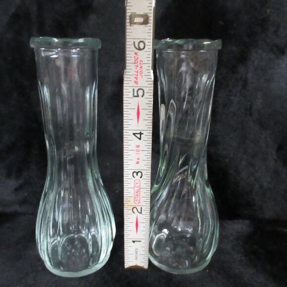 2pc Vintage Clear Glass Bud Vases - Picture 2 of 2
